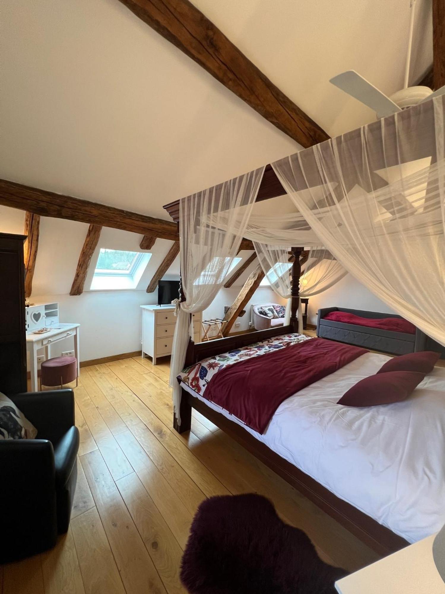 Bed and Breakfast Le Prieure De Buffon Pokoj fotografie